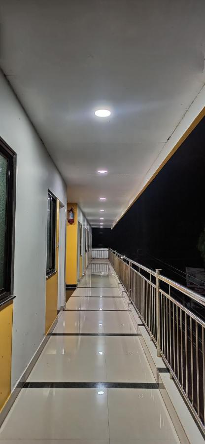 Hotel Gananjaya جوكارنا المظهر الخارجي الصورة